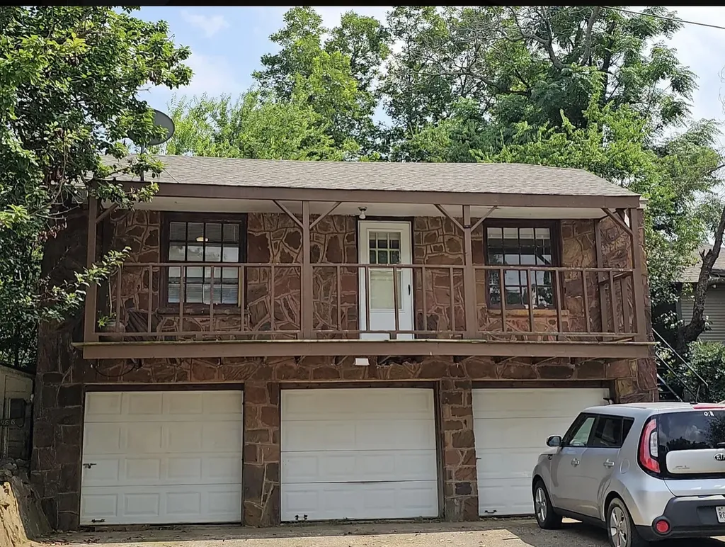 1120 S Donnybrook Avenue Tyler TX 75701