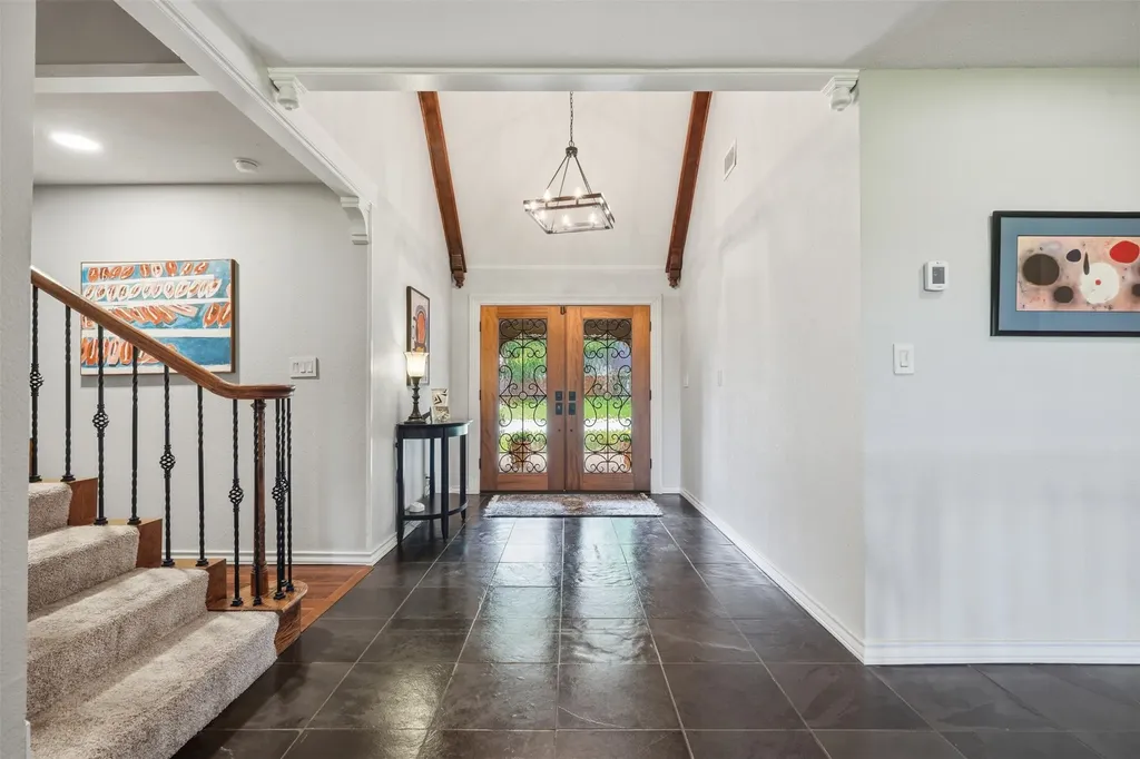 3805 Hollow Creek Road Benbrook TX 76116