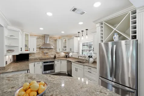 3805 Hollow Creek Road Benbrook TX 76116