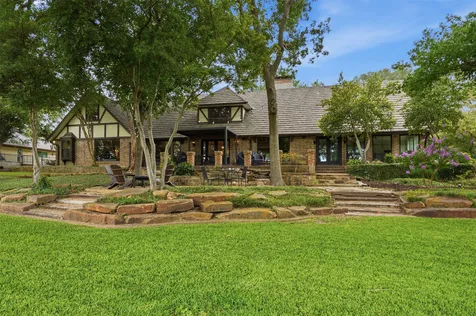 3805 Hollow Creek Road Benbrook TX 76116