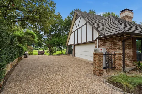 3805 Hollow Creek Road Benbrook TX 76116