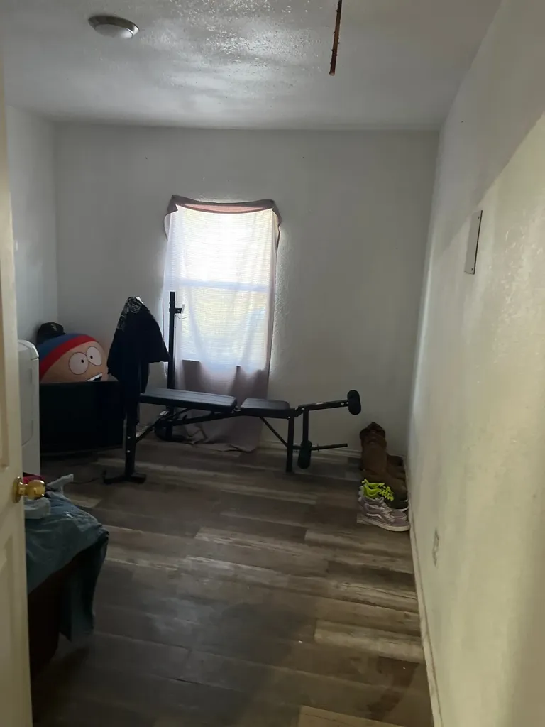908 Fir Street Plainview TX 79072