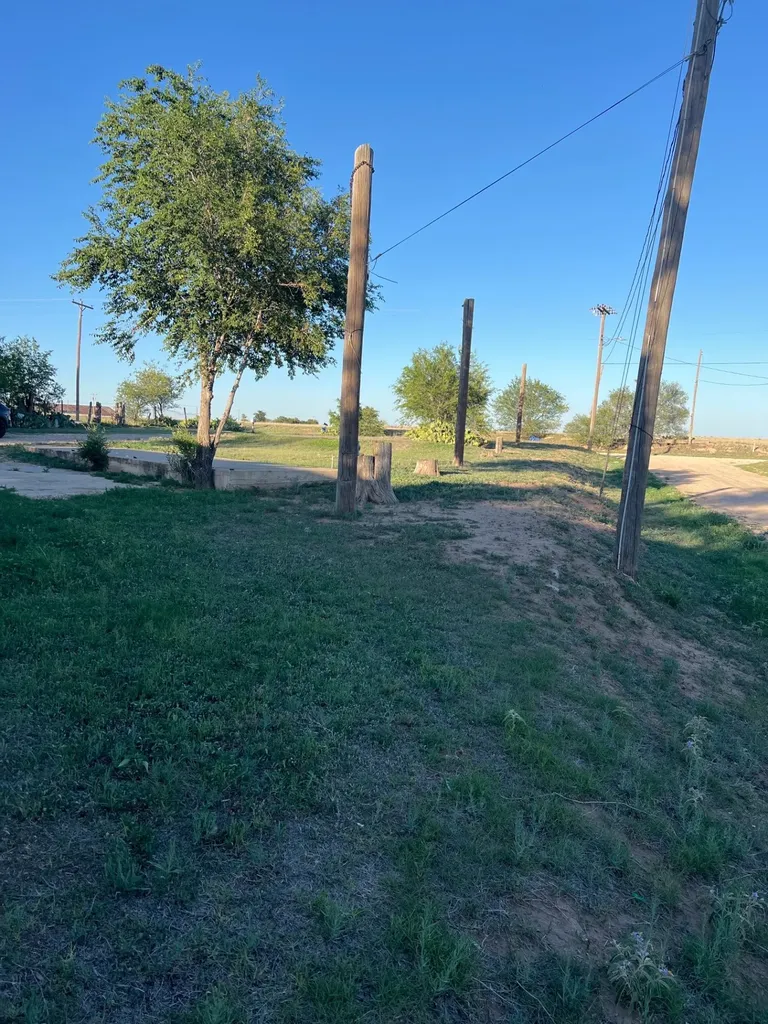 908 Fir Street Plainview TX 79072