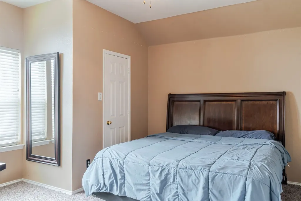 419 Kingfisher Lane Arlington TX 76002