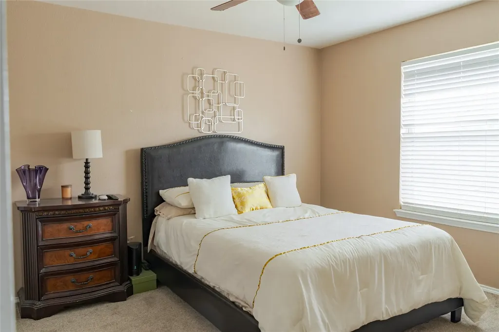 419 Kingfisher Lane Arlington TX 76002