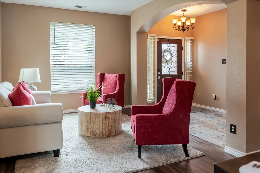 419 Kingfisher Lane Arlington TX 76002