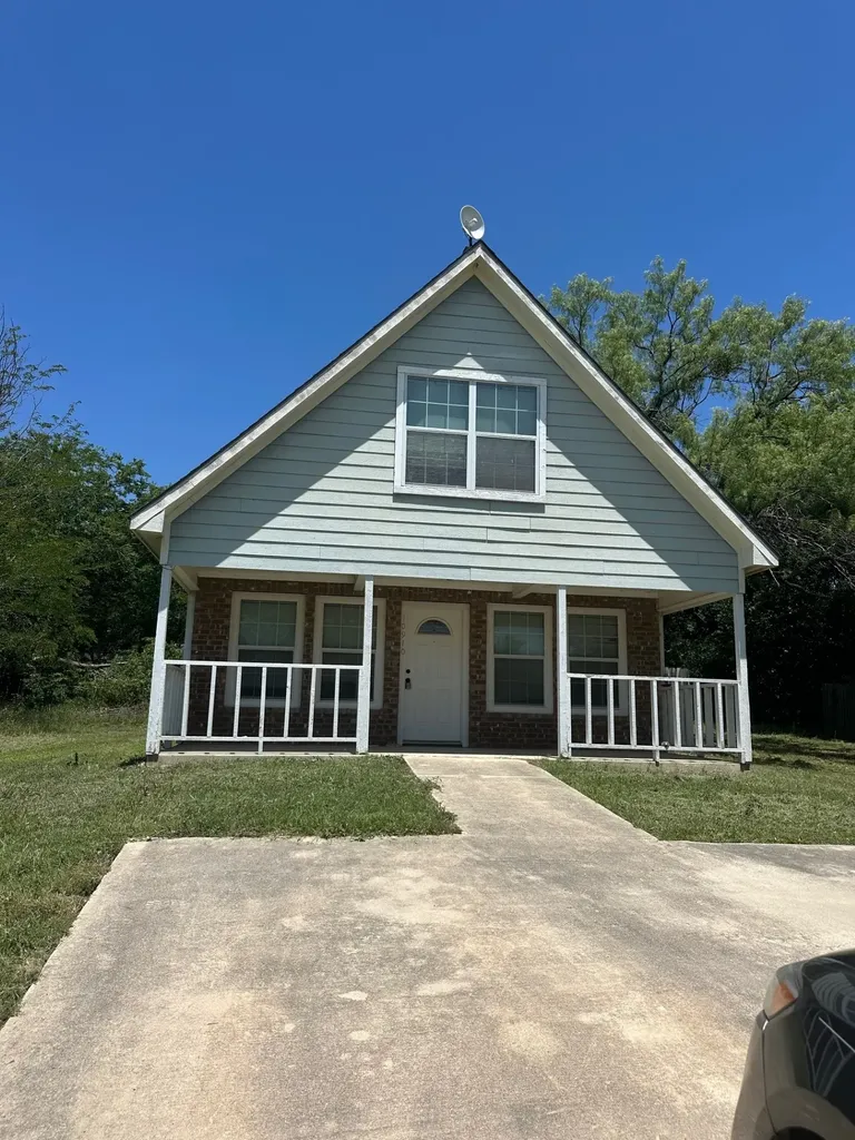 10910 Shady Oaks Drive Runaway Bay TX 76426