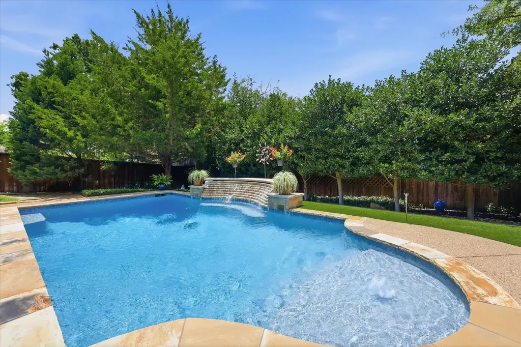 6800 Whittier Lane Colleyville TX 76034