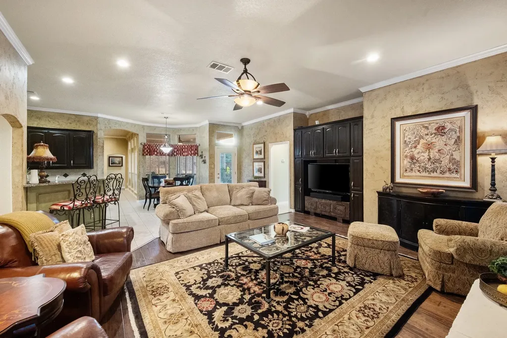 8945 Kingston Court North Richland Hills TX 76182
