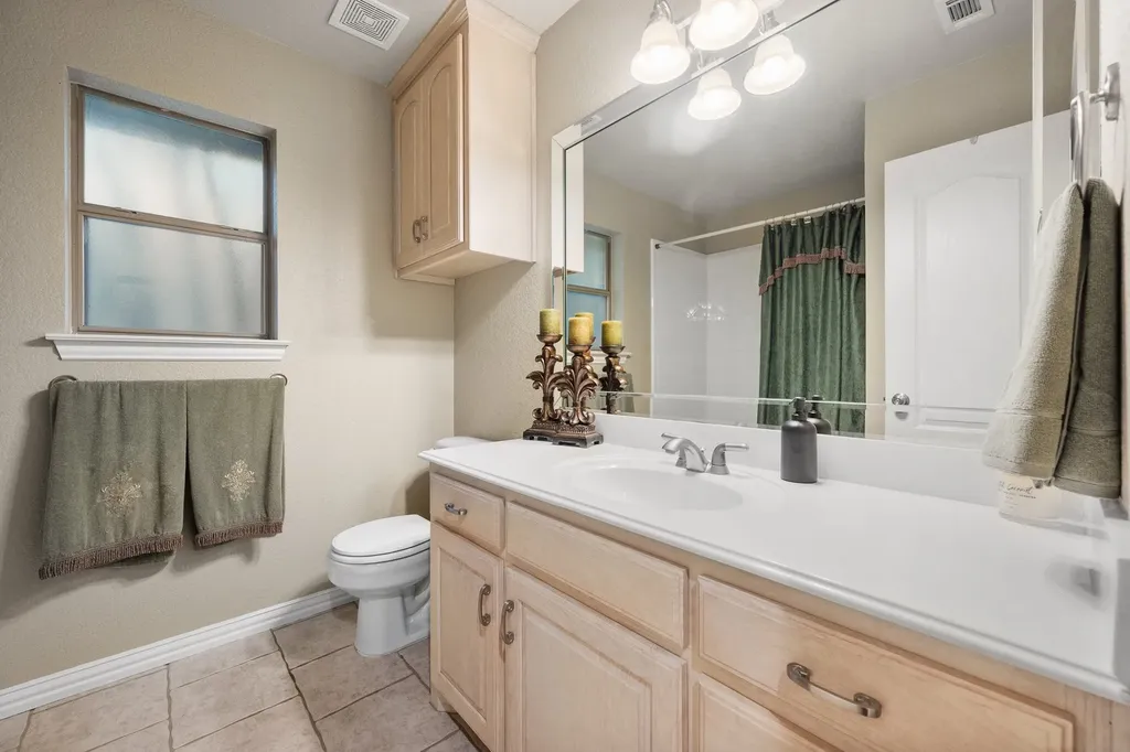 8945 Kingston Court North Richland Hills TX 76182