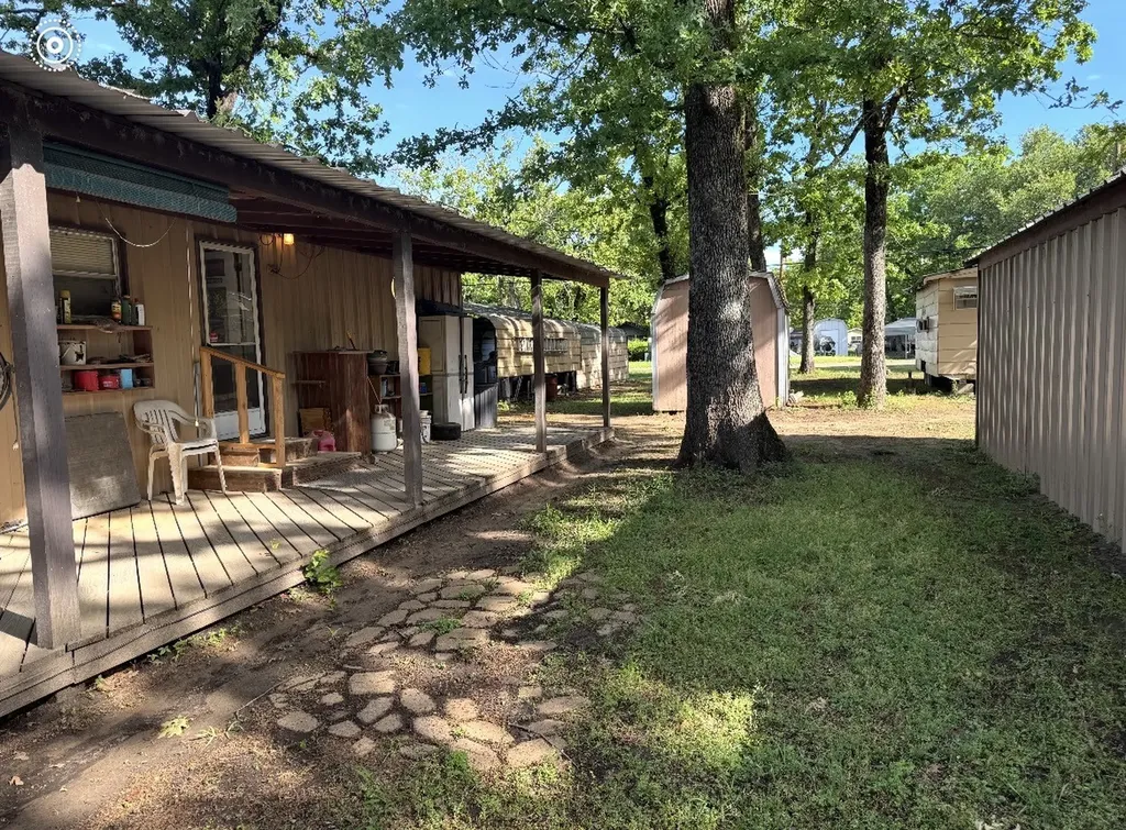 408 Private Road 7702 Emory TX 75440