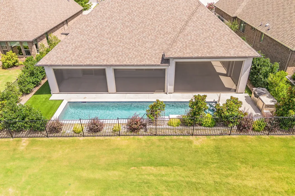 12417 Blue Granite Drive Denton TX 76207
