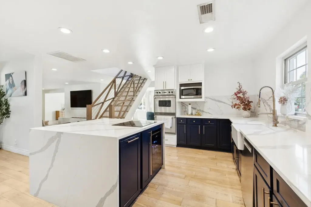 4863 Allencrest Lane Dallas TX 75244