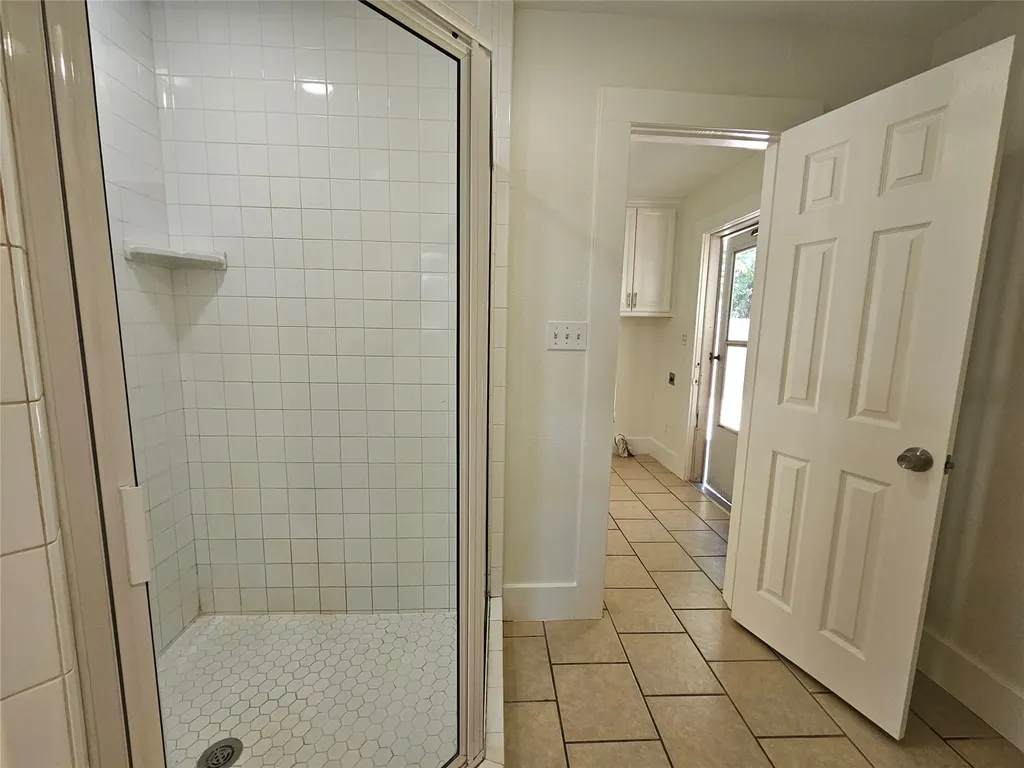 806 W Spring Street Weatherford TX 76086