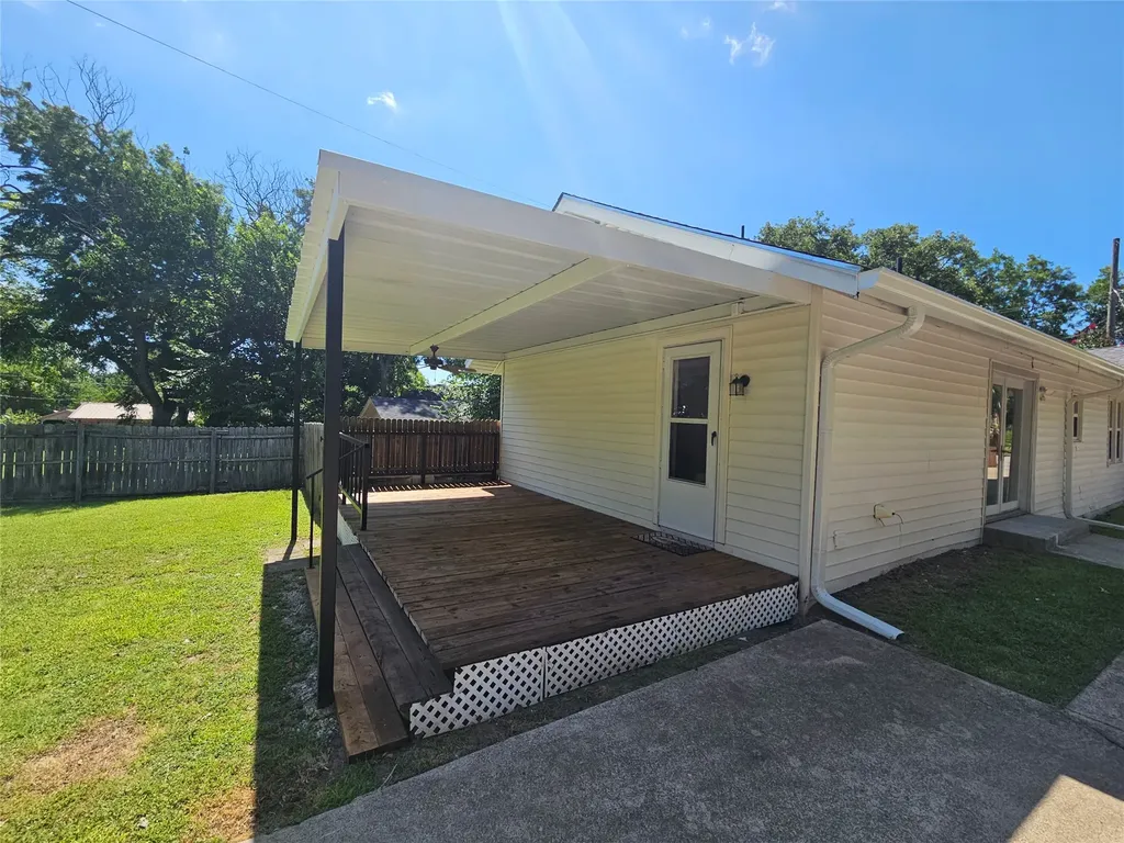 806 W Spring Street Weatherford TX 76086