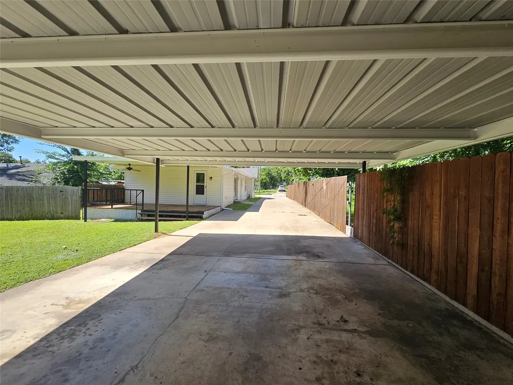806 W Spring Street Weatherford TX 76086
