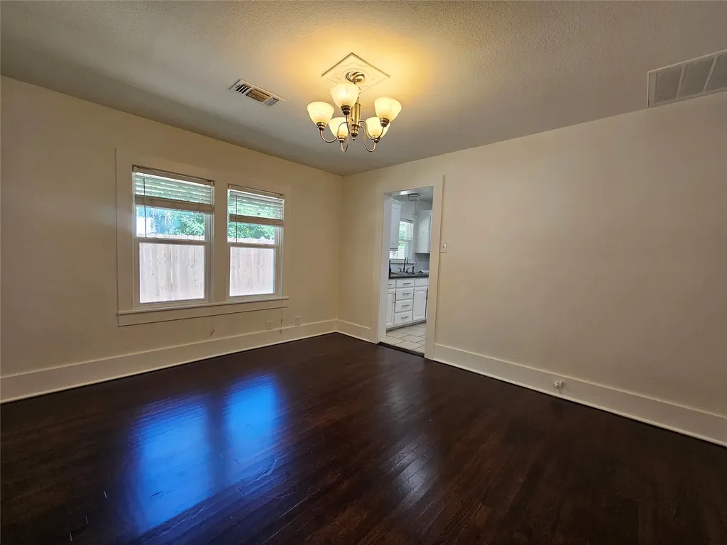 806 W Spring Street Weatherford TX 76086
