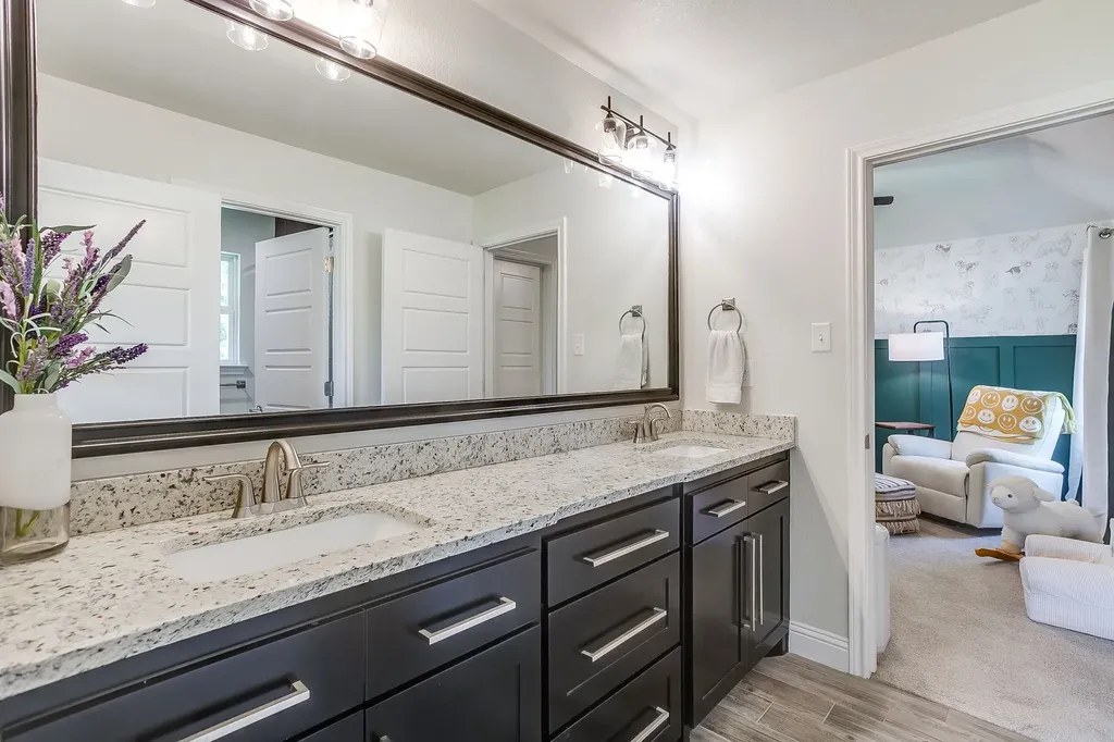 1024 Sky Road Weatherford TX 76087