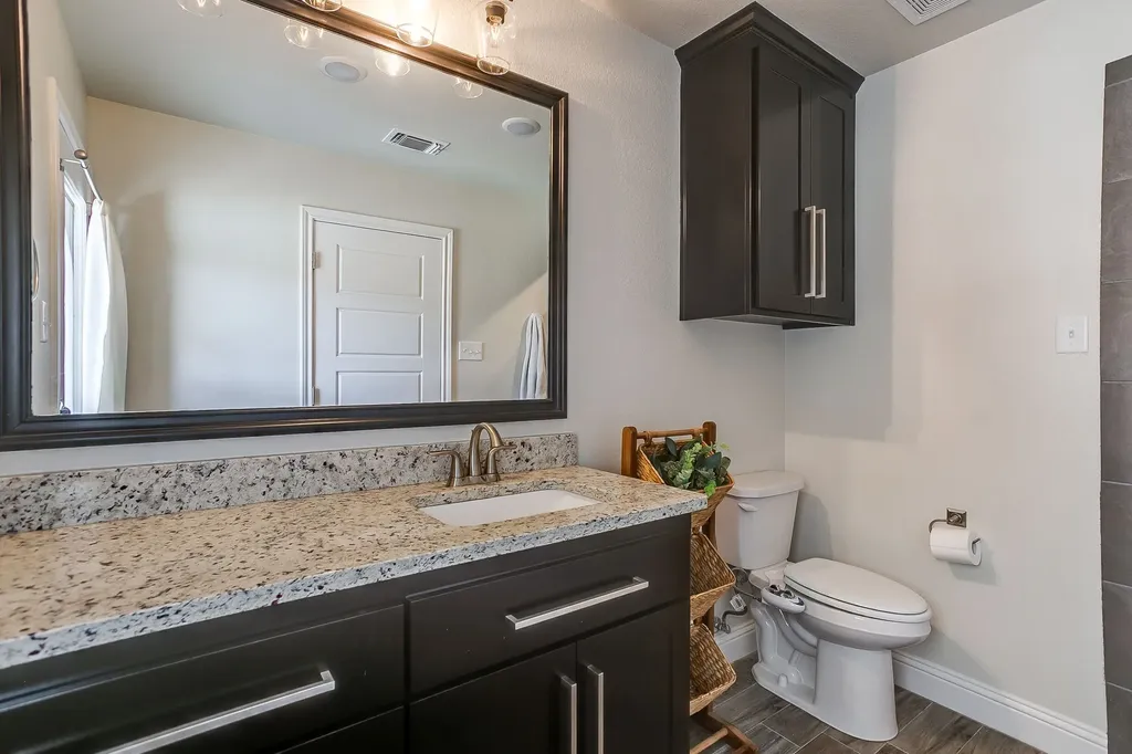 1024 Sky Road Weatherford TX 76087