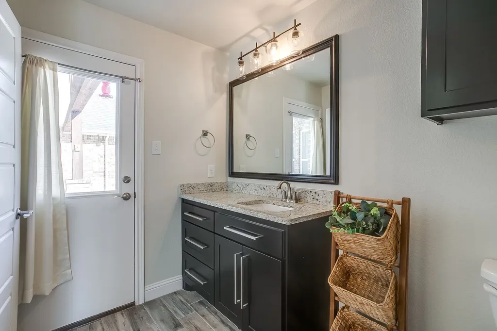 1024 Sky Road Weatherford TX 76087