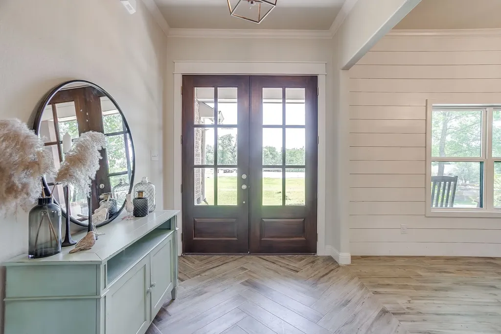 1024 Sky Road Weatherford TX 76087