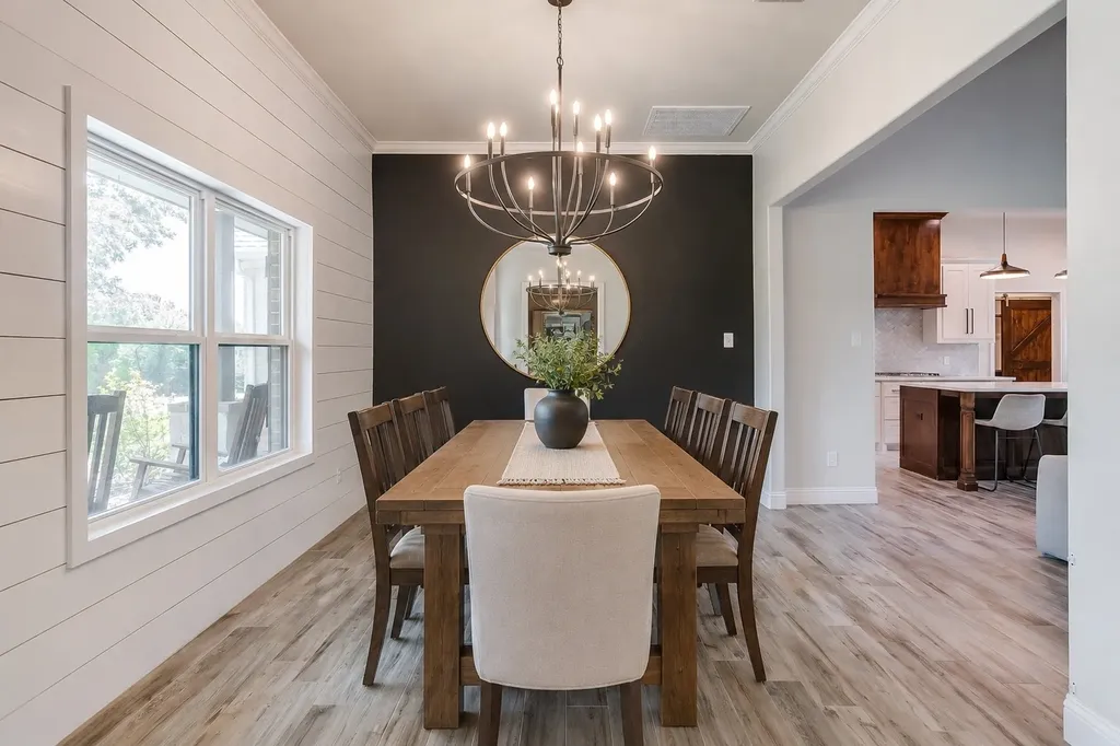 1024 Sky Road Weatherford TX 76087