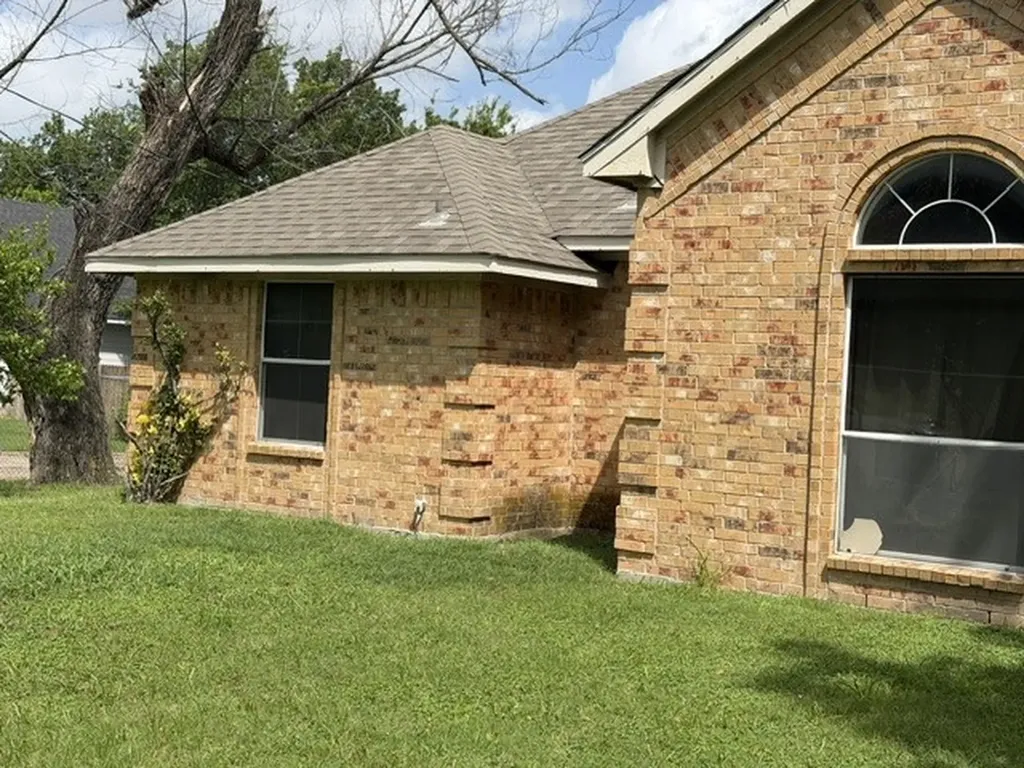 1500 E 6th Avenue Corsicana TX 75110