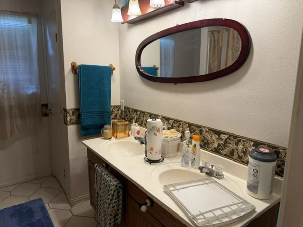 1500 E 6th Avenue Corsicana TX 75110