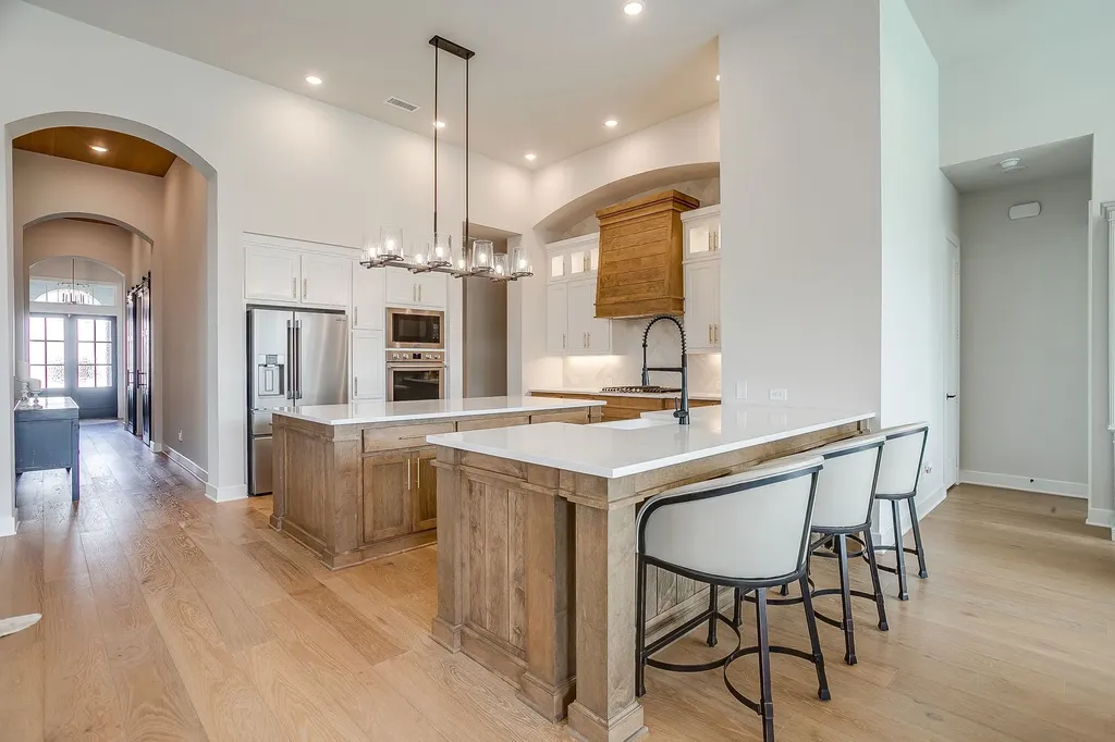 2137 Rolling Oaks Drive Fort Worth TX 76008