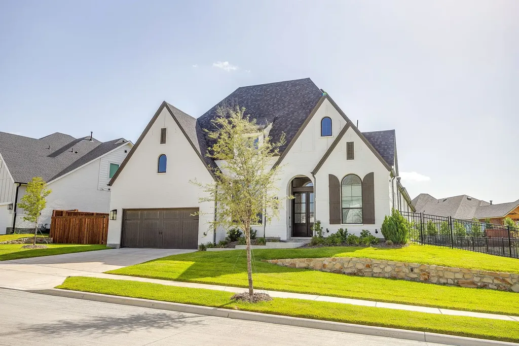 2137 Rolling Oaks Drive Fort Worth TX 76008