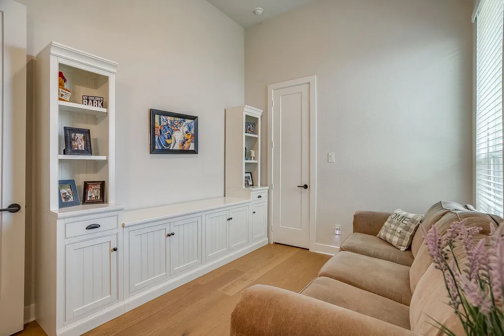 2137 Rolling Oaks Drive Fort Worth TX 76008