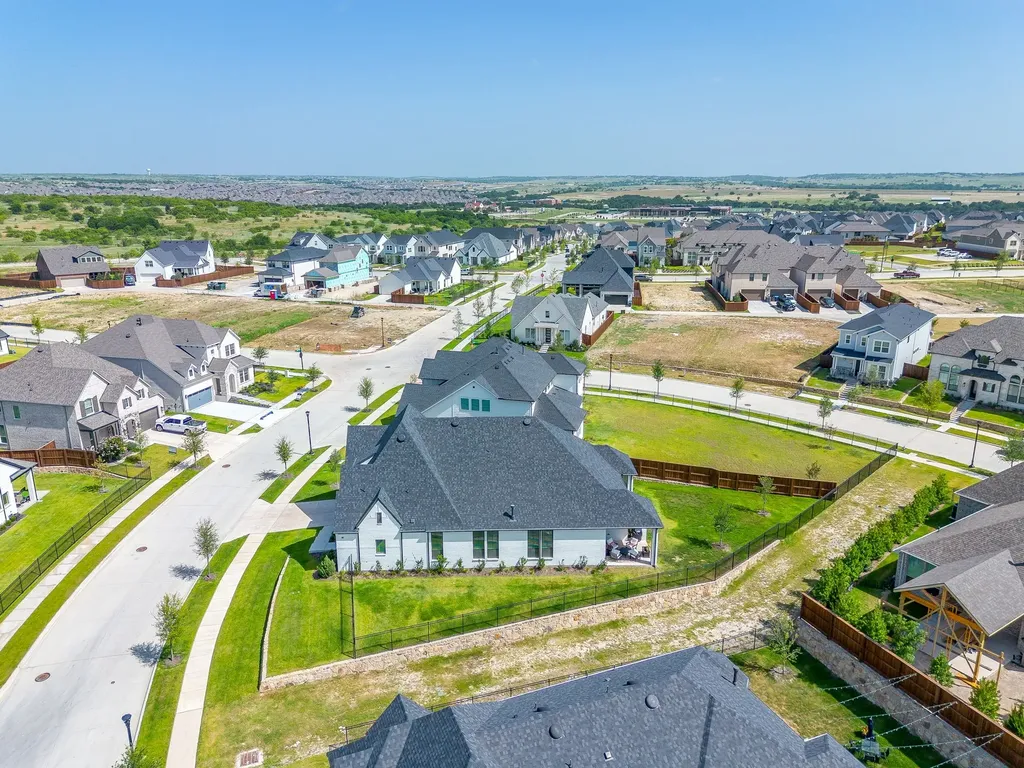 2137 Rolling Oaks Drive Fort Worth TX 76008