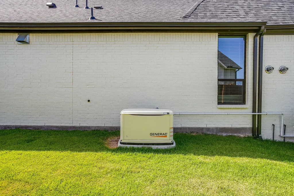 2137 Rolling Oaks Drive Fort Worth TX 76008