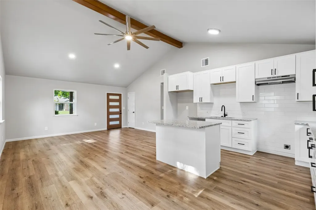 902 Melanie Lane Keene TX 76059