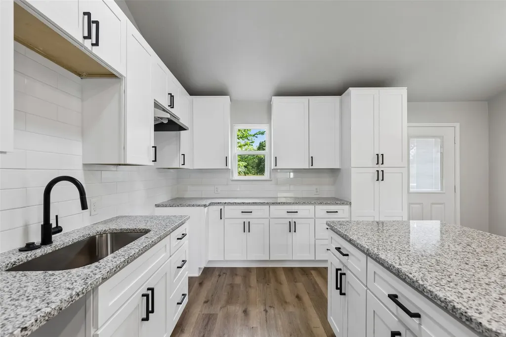 902 Melanie Lane Keene TX 76059