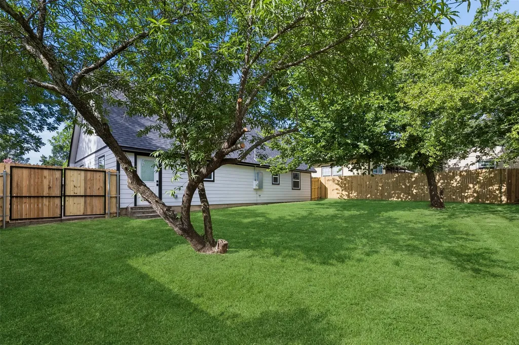 902 Melanie Lane Keene TX 76059