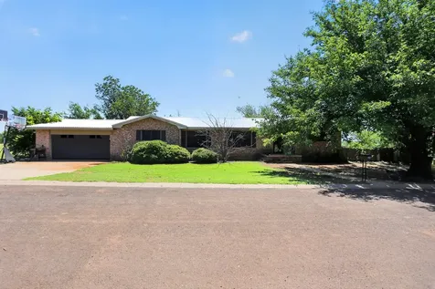 115 Adeeba Lane Childress TX 79201