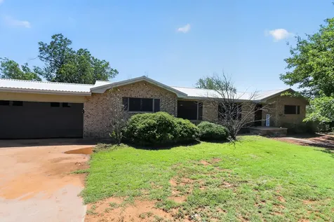 115 Adeeba Lane Childress TX 79201