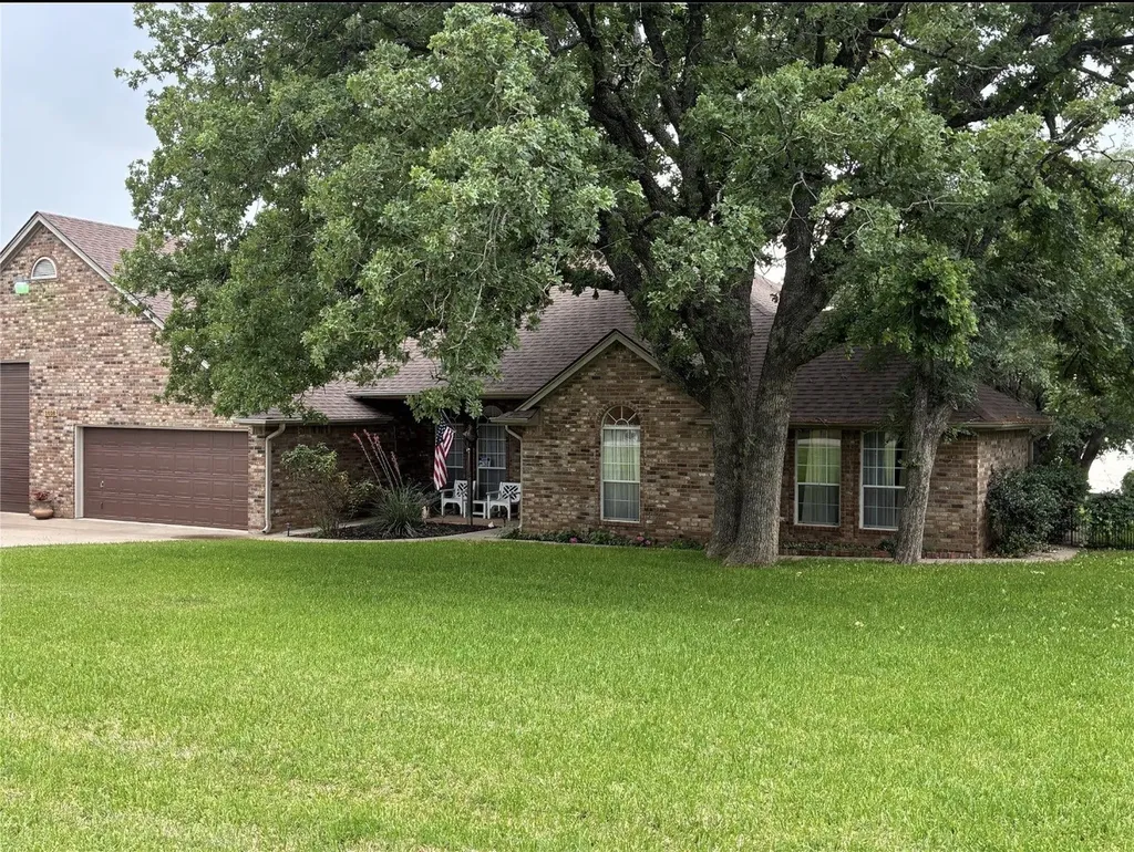 1408 Island Village Court Granbury TX 76048