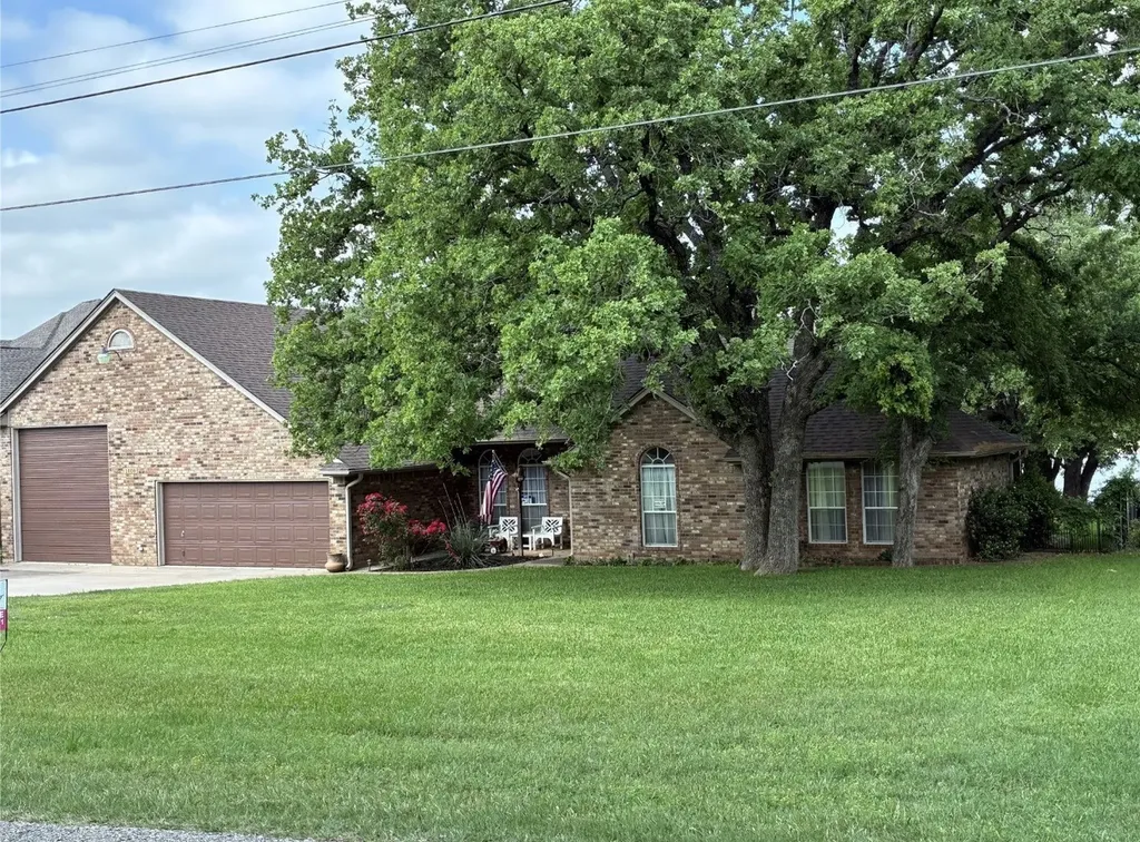 1408 Island Village Court Granbury TX 76048