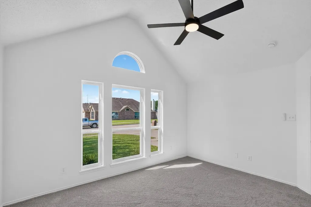 707 Fairview Avenue Seagoville TX 75159