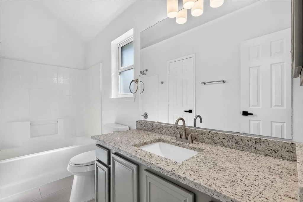 707 Fairview Avenue Seagoville TX 75159