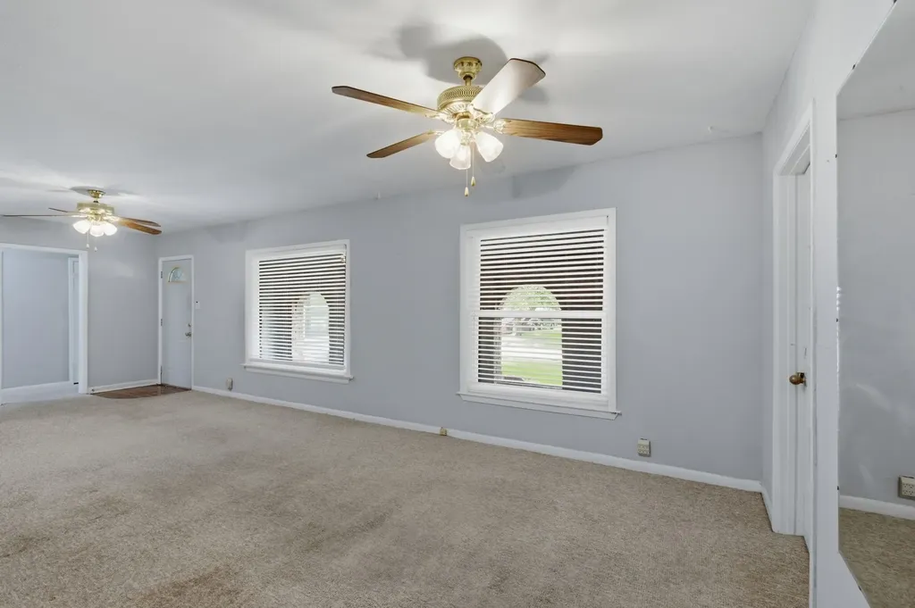 1625 Meadowbrook Drive Garland TX 75042