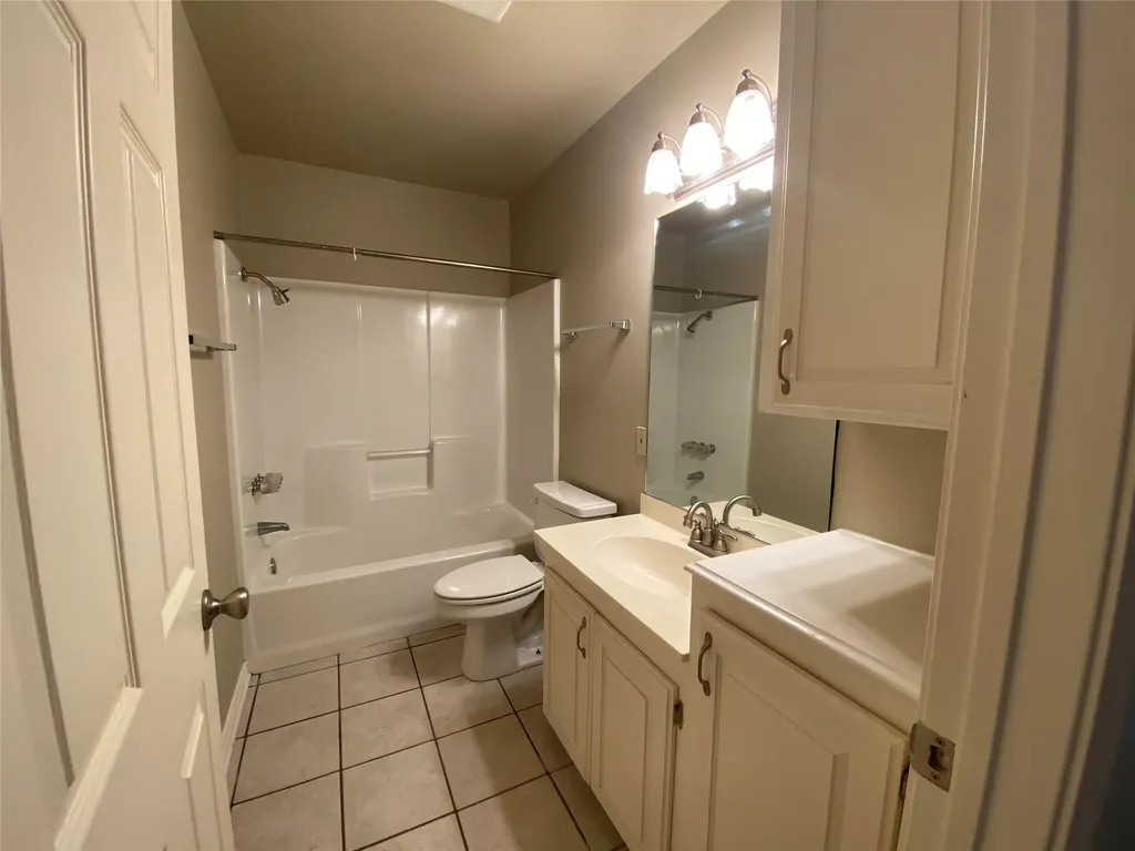 3241 Lexington Drive Tyler TX 75701