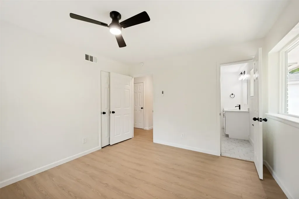 1717 Monaco Drive Arlington TX 76010