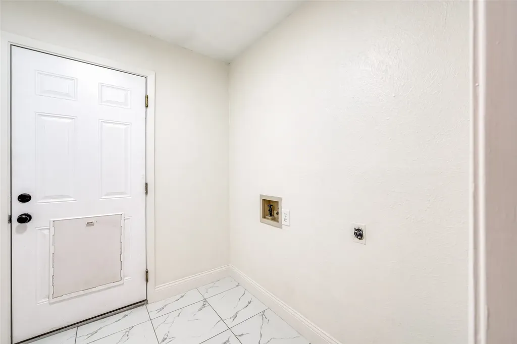 1717 Monaco Drive Arlington TX 76010