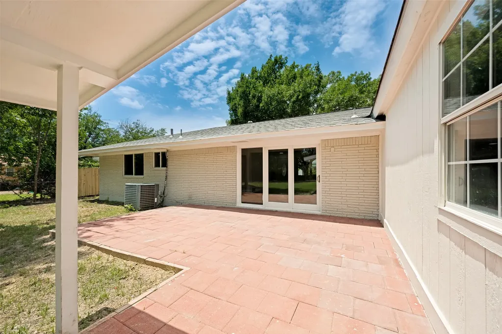 1717 Monaco Drive Arlington TX 76010