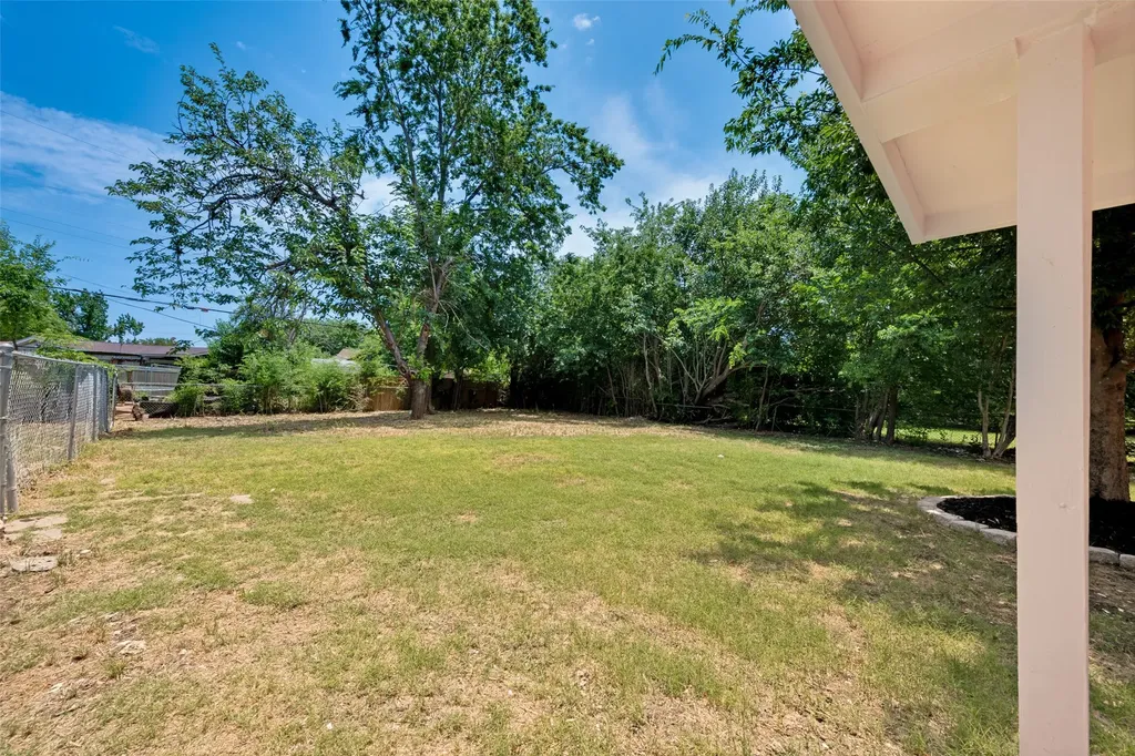 1717 Monaco Drive Arlington TX 76010