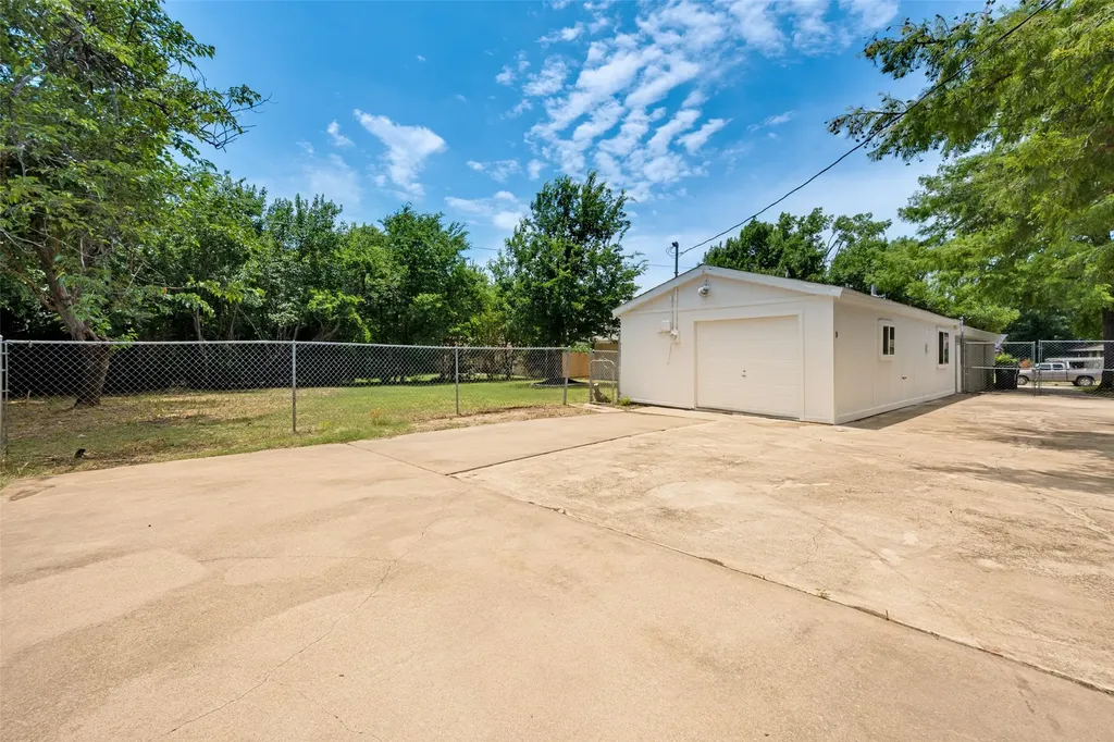1717 Monaco Drive Arlington TX 76010