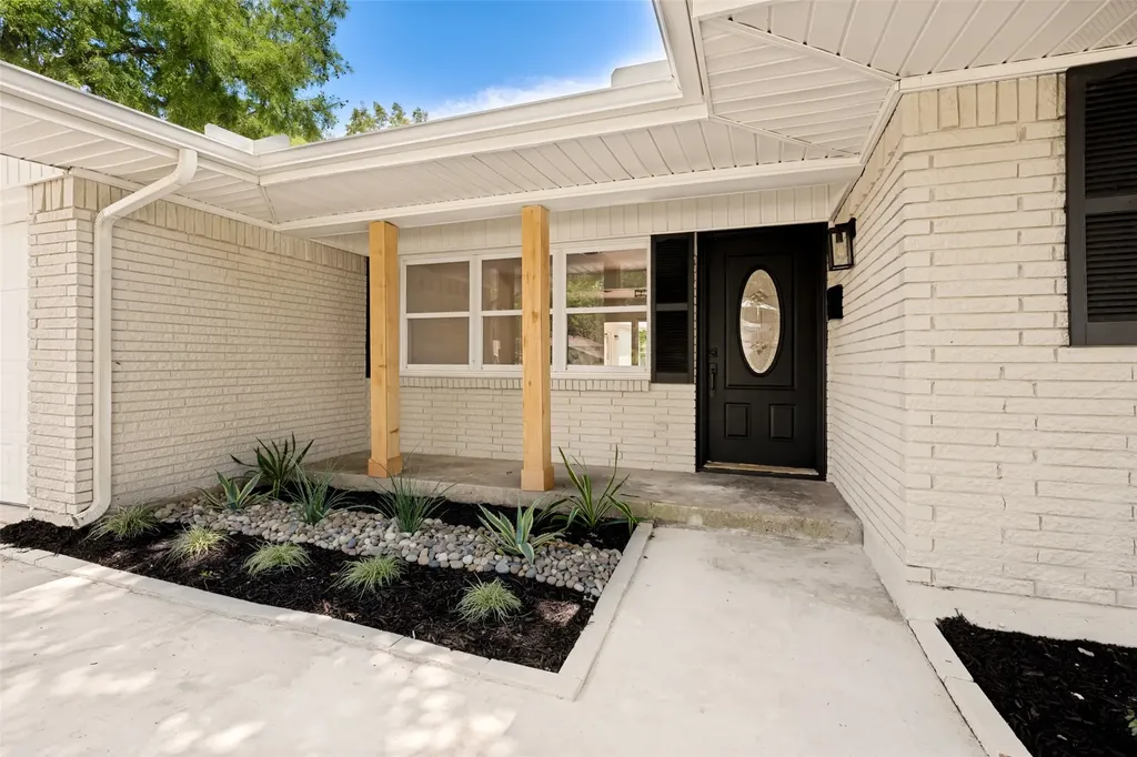1717 Monaco Drive Arlington TX 76010